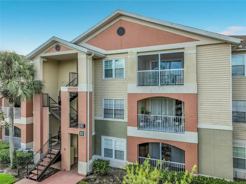 1939 Summer Club Dr #215, FL