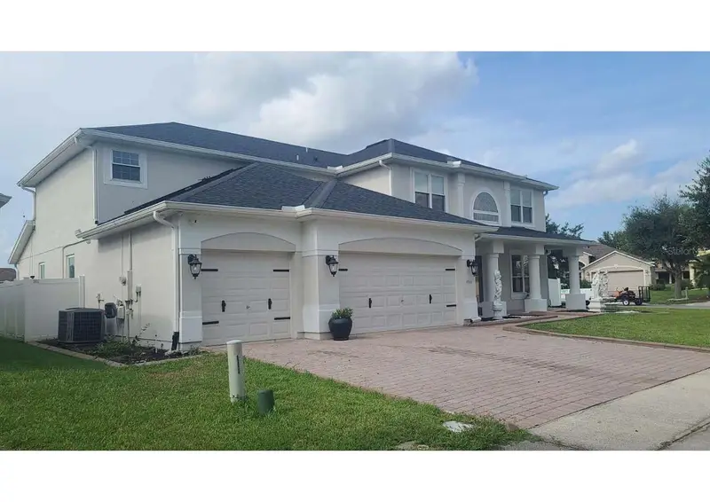 Storey Lake listing