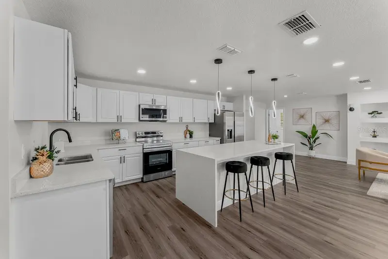 2 Blaine Tree Pl, FL