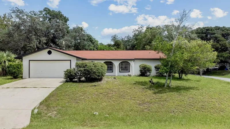 2 Blaine Tree Pl, FL