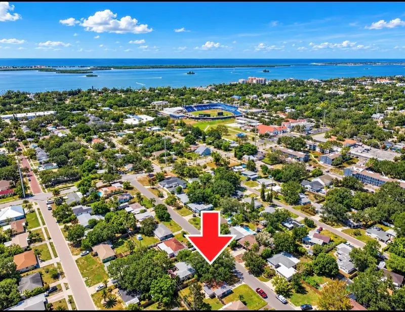 629 Lexington St, FL