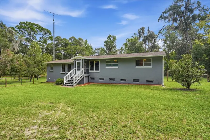 752 N State Road 21, FL