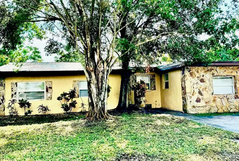 5440 96th Ave N, FL