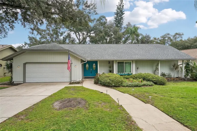 Lake Valencia listing