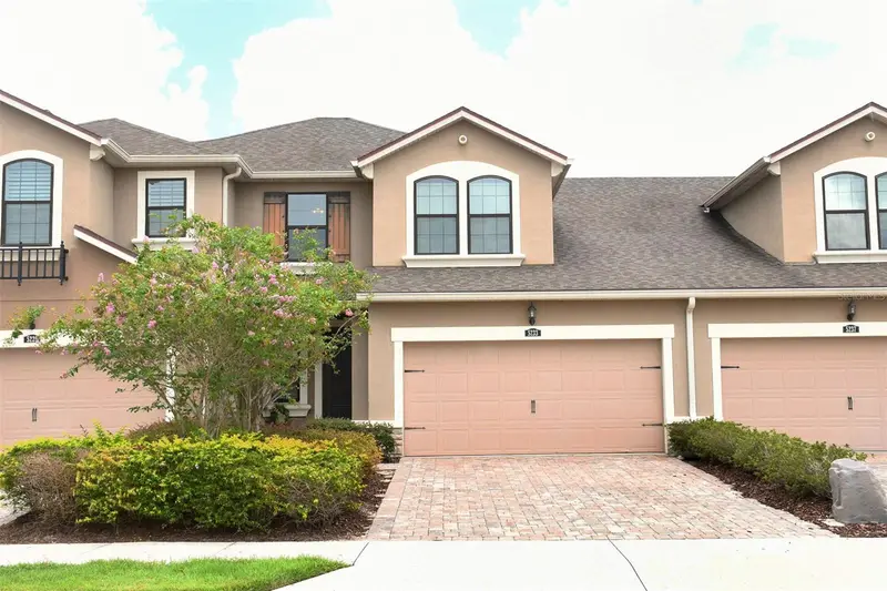 5233 Blossom Cv, FL