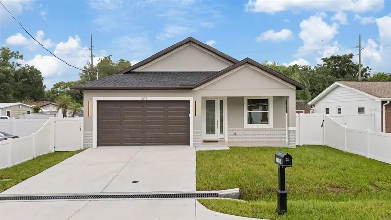 1307 W Patterson St, FL