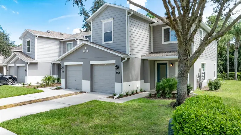 521 Mount Olympus Blvd, FL
