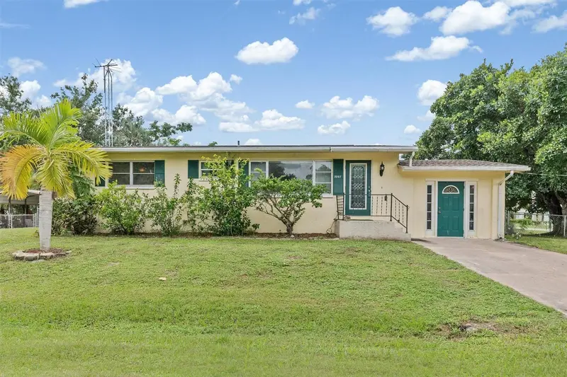 2205 Dixie Ave, FL