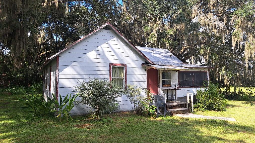 1075 Nw 100th St, FL
