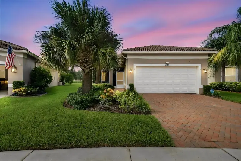 4902 Sandy Glen Way, FL