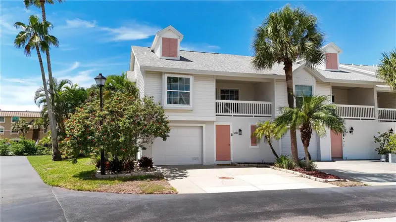 168 Sun Isle Cir #168, FL