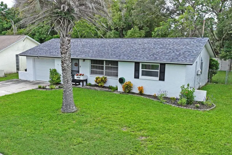 15915 Villa Dr, FL