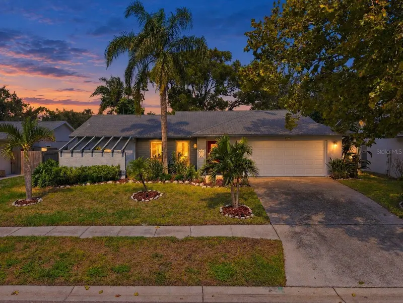 2621 Orchard Highlands Dr, FL