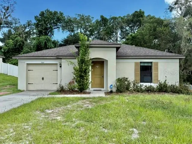 707 W Chelsea St, FL