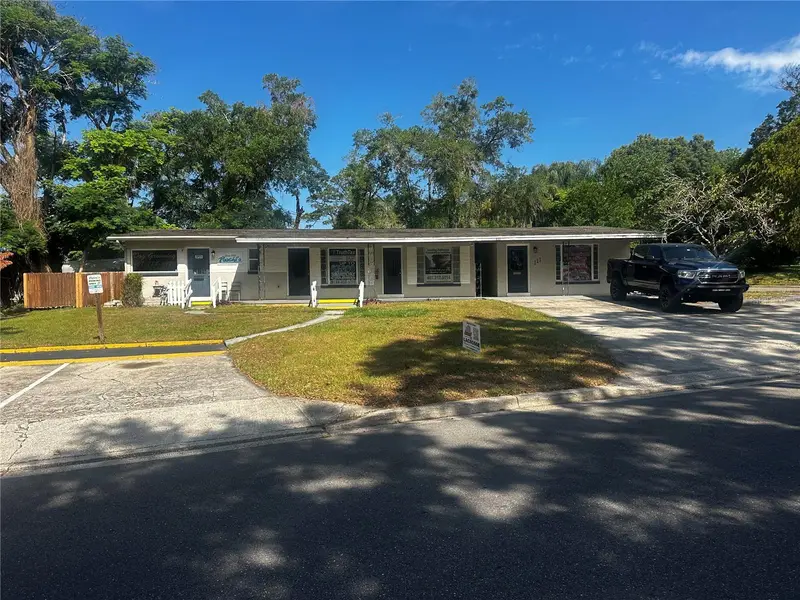 111 Jewel Dr #104, FL