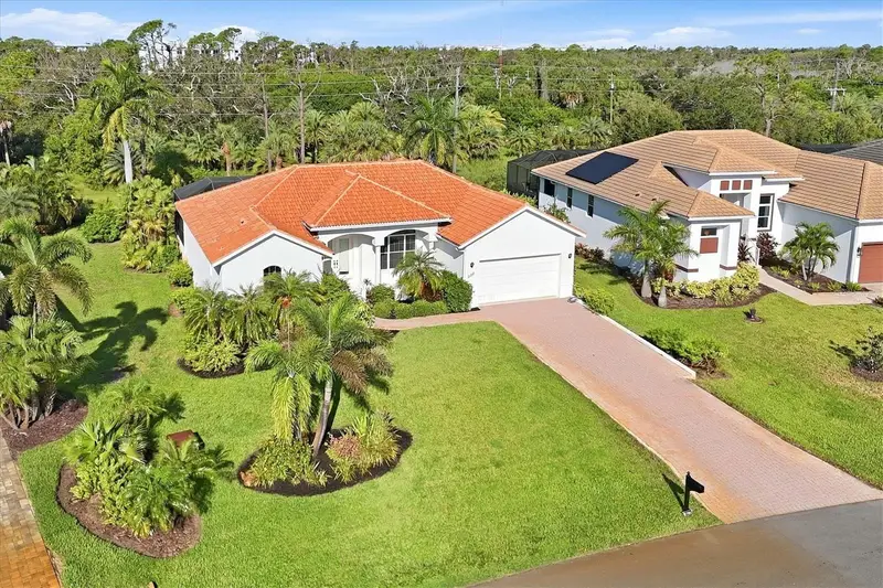 230 Arlington Dr, FL