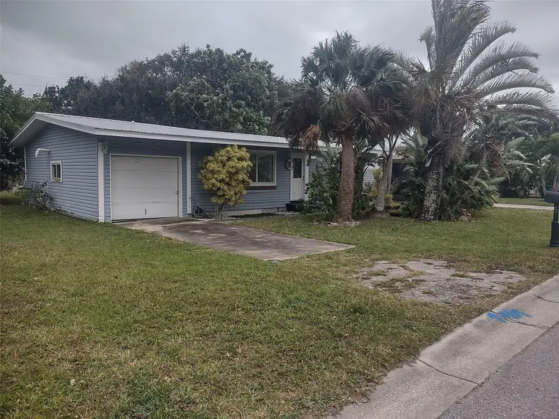 227 Woodland Ave, FL