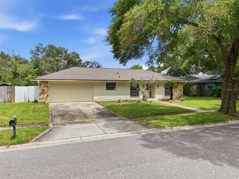 1015 Bonita Dr, FL