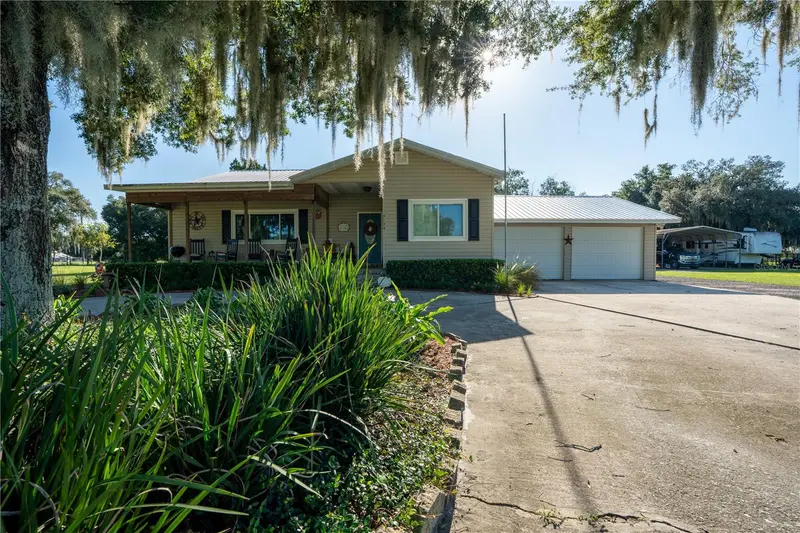 2124 Fox Run Ln, FL