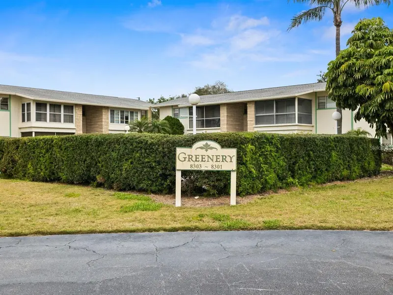 8301 Bardmoor Blvd #210, FL