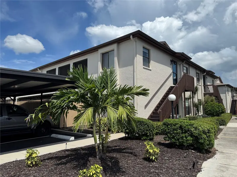 2813 W 74th St W #2202, FL
