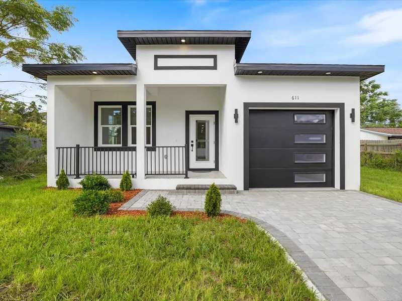 611 Elm St, FL