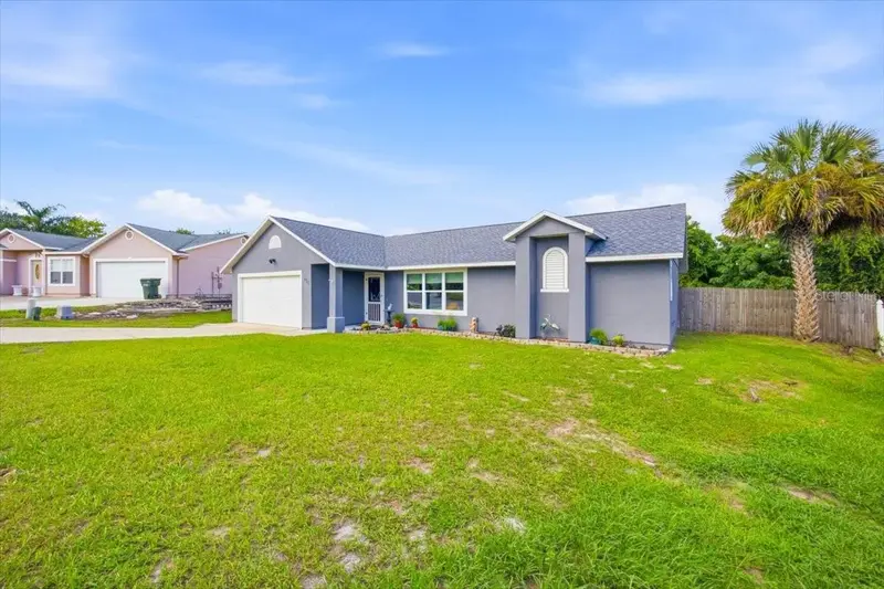 838 Satin Leaf Cir, FL