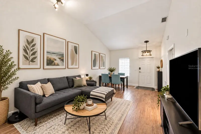 8423 Bernwood Cove Loop #410, FL