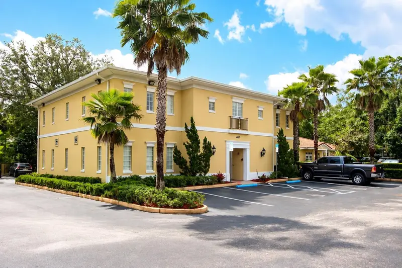 467 Lake Howell Rd #209, FL