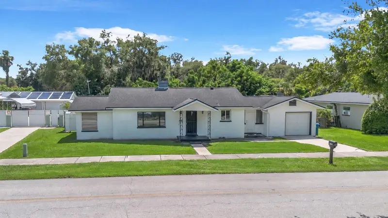 1158 W Minnesota Ave, FL
