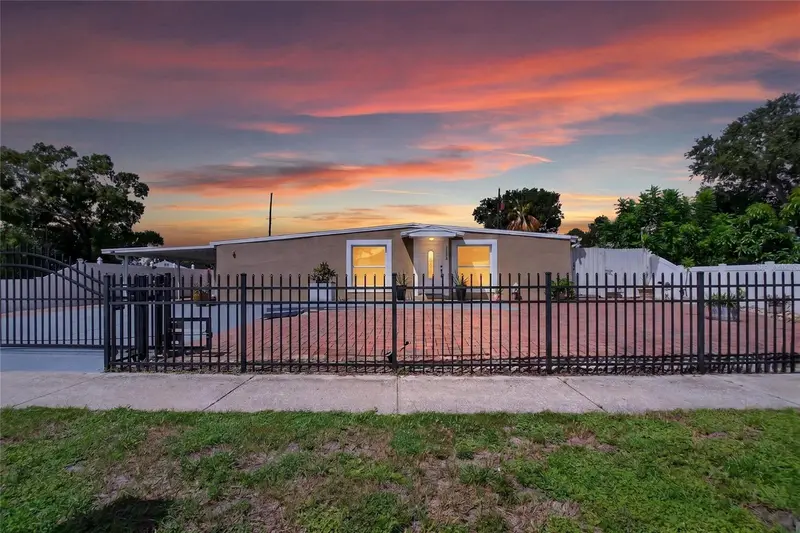 1727 Waikiki Way, FL