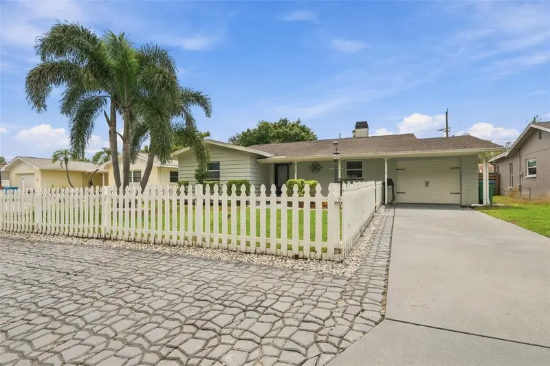 11084 102nd Ter, FL