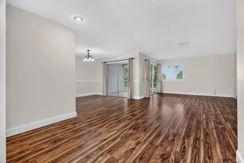 611 Chestnut Oak Cir #113, FL
