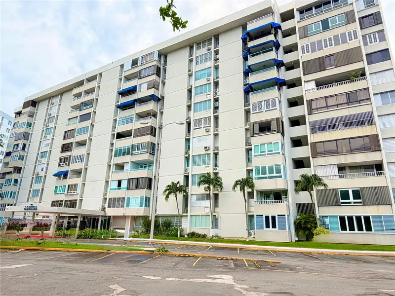 Cond. Laguna Gardens 2 Ave Laguna #7a, PR