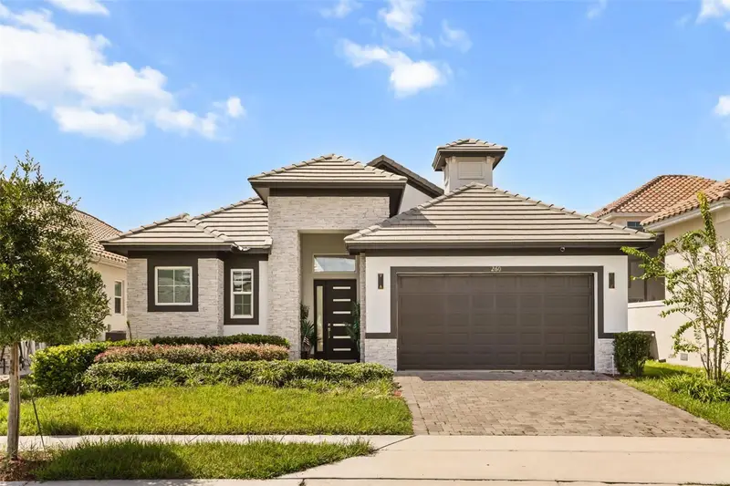 260 Hampton Loop, FL