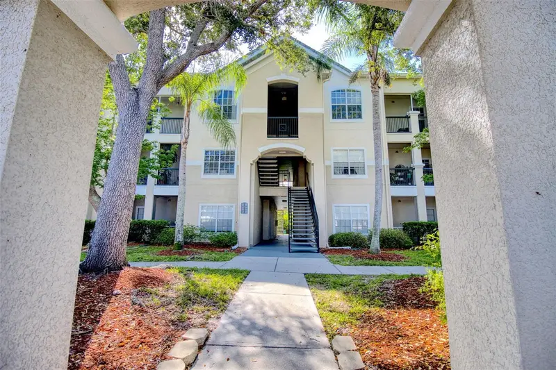 5146 Northridge Rd #303, FL