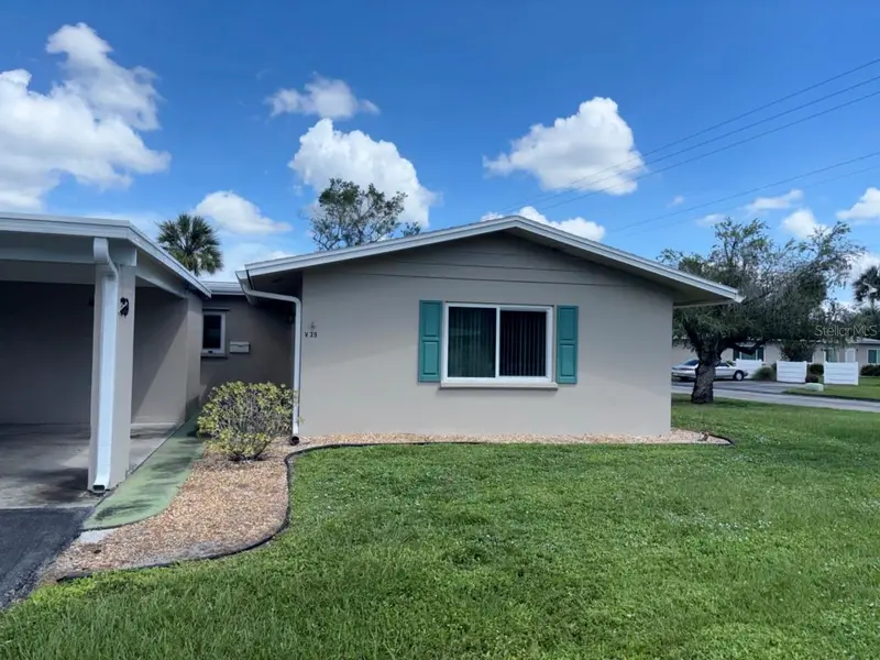 39 Strathmore Blvd, FL