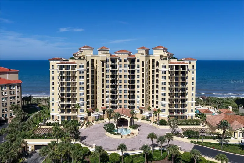 19 Avenue De La Mer #405, FL