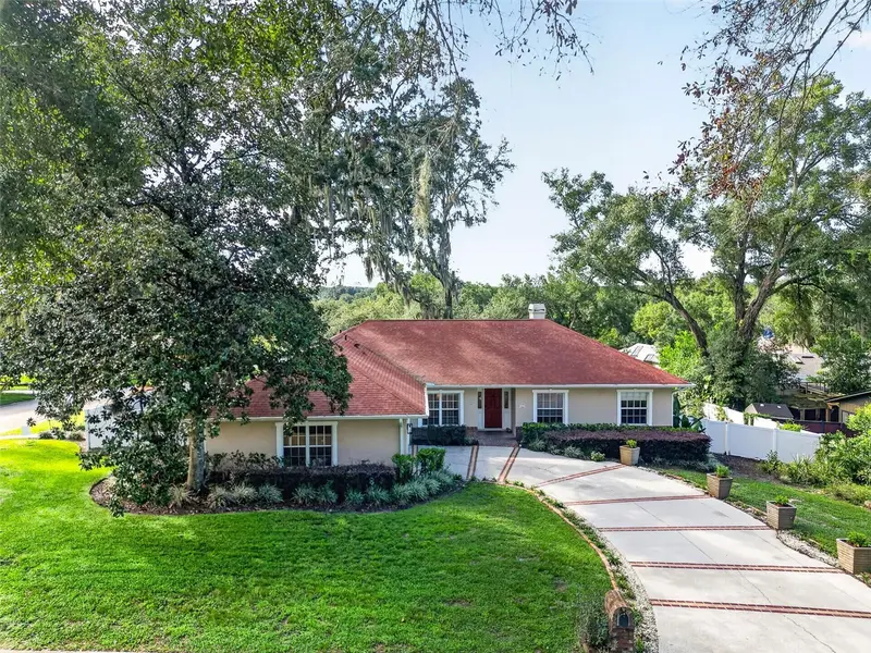 1812 Lake Francis Dr, FL