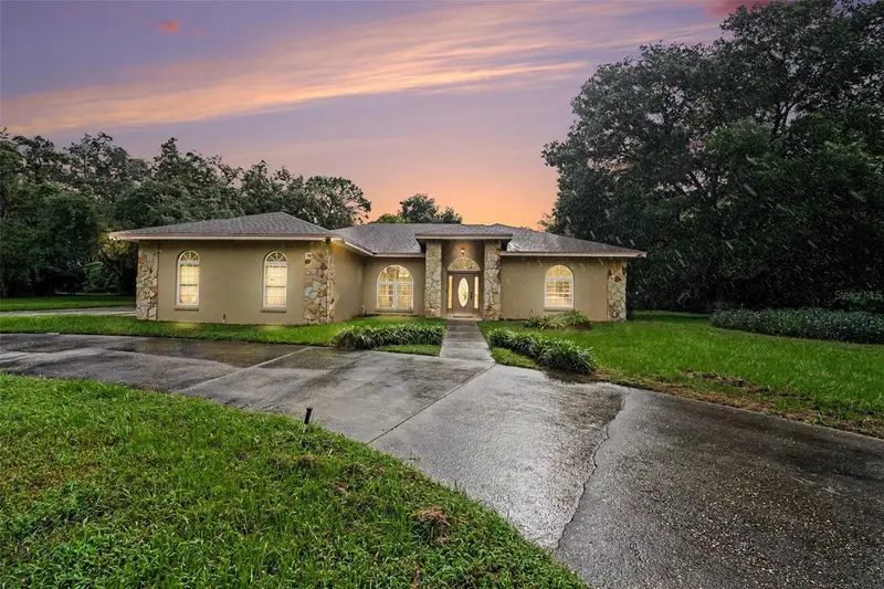 2736 Sequoyah Dr, FL