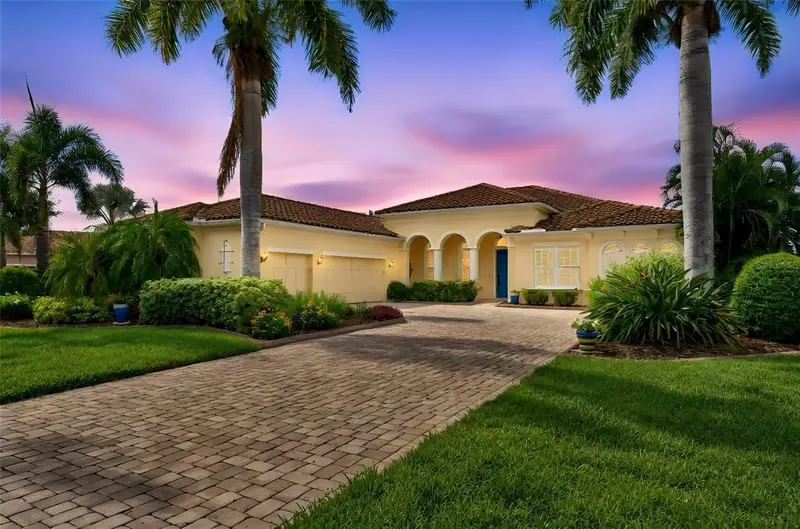 17019 4th Ave E, FL