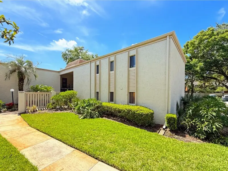 3284 S Semoran Blvd #11, FL