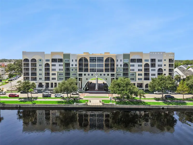 225 W Seminole Blvd #603, FL