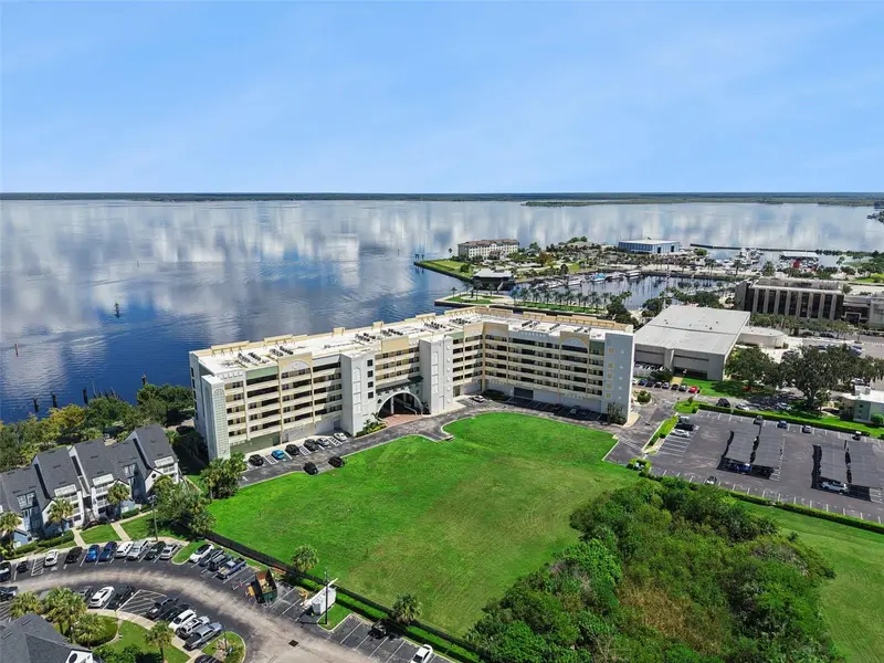 225 W Seminole Blvd #603, FL