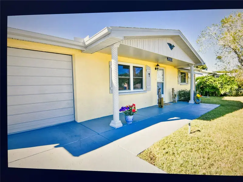 2203 Riomar Dr, FL