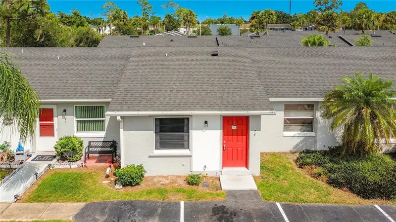 74 Lake Villa Way, FL