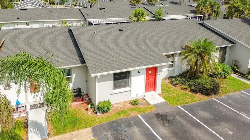 74 Lake Villa Way, FL