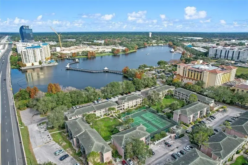 151 Oyster Bay Cir #300, FL