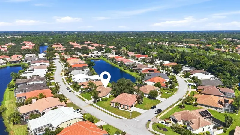 4246 Hearthstone Dr, FL