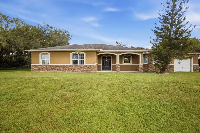 1208 W Baker St, FL